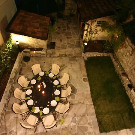 Holiday home Sleeps 8 Argegno